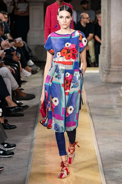 Look 91